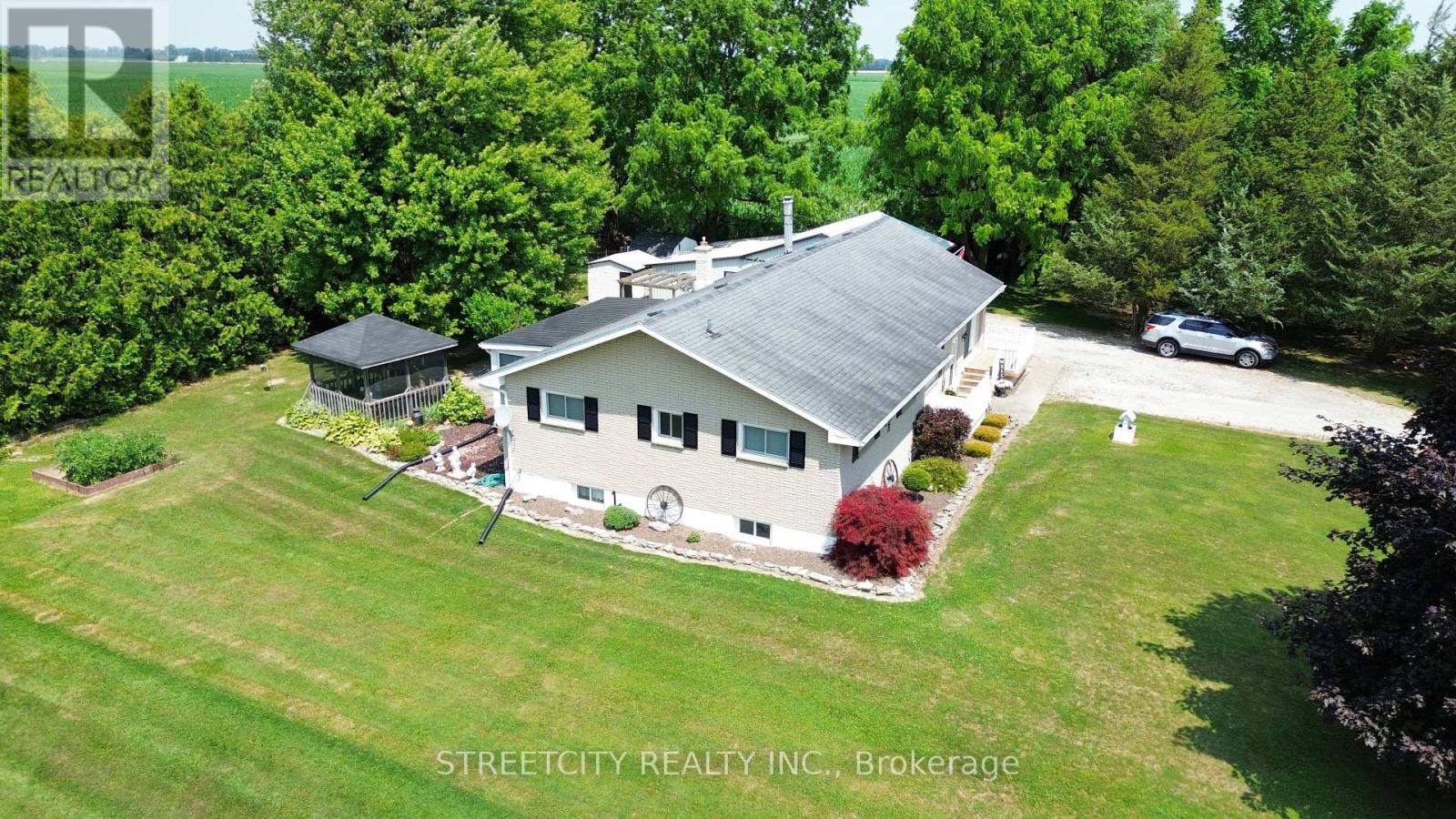 29422 Dawn Valley Rd, Chatham-Kent, ON N0P 2M0