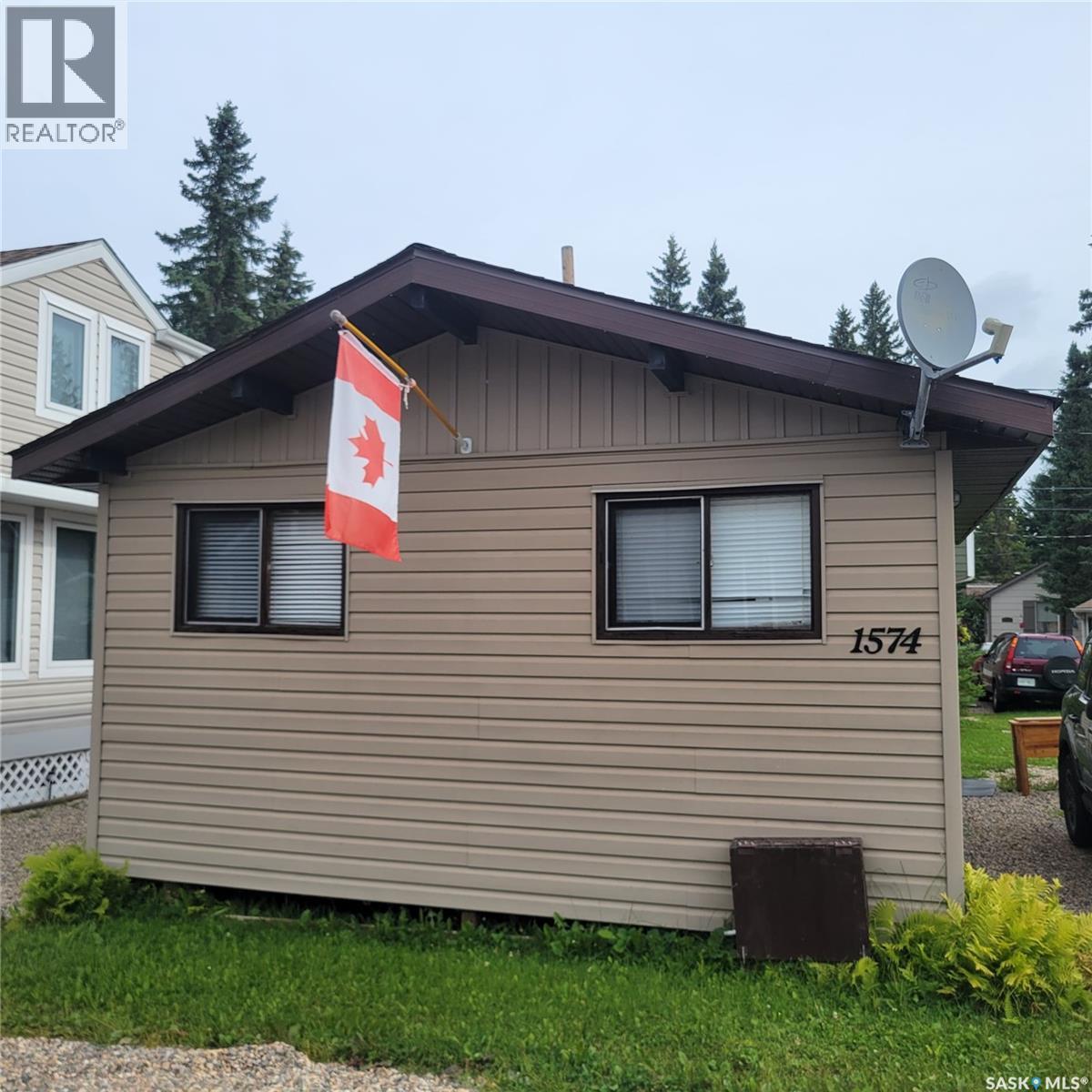 1574 Grebe St, Prince Albert National Park, SK S0J 2Y0
