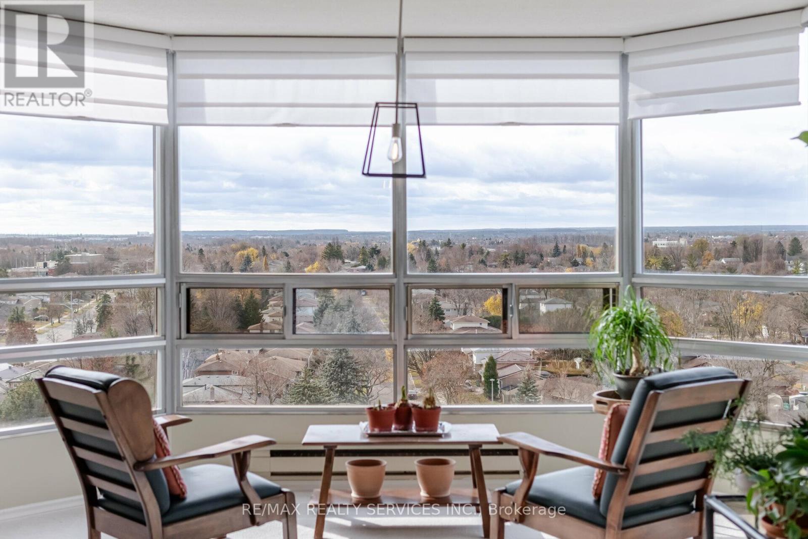 1109 310 Mill St S, Brampton, ON L6Y 3B1
