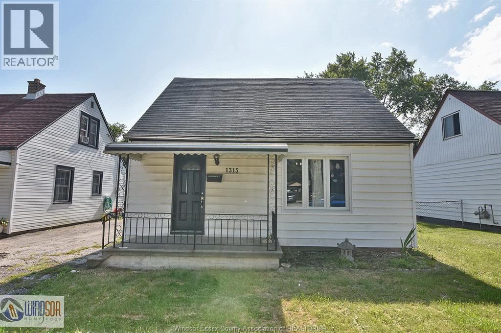 1315 Partington Ave, Windsor, ON N9B 2P5
