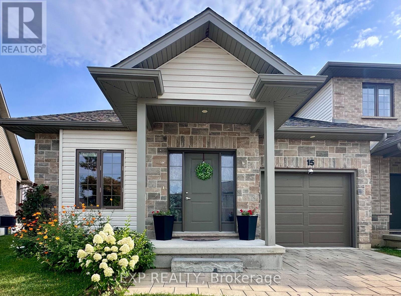 15 2910 Tokala Trl, London, ON N6G 5B4