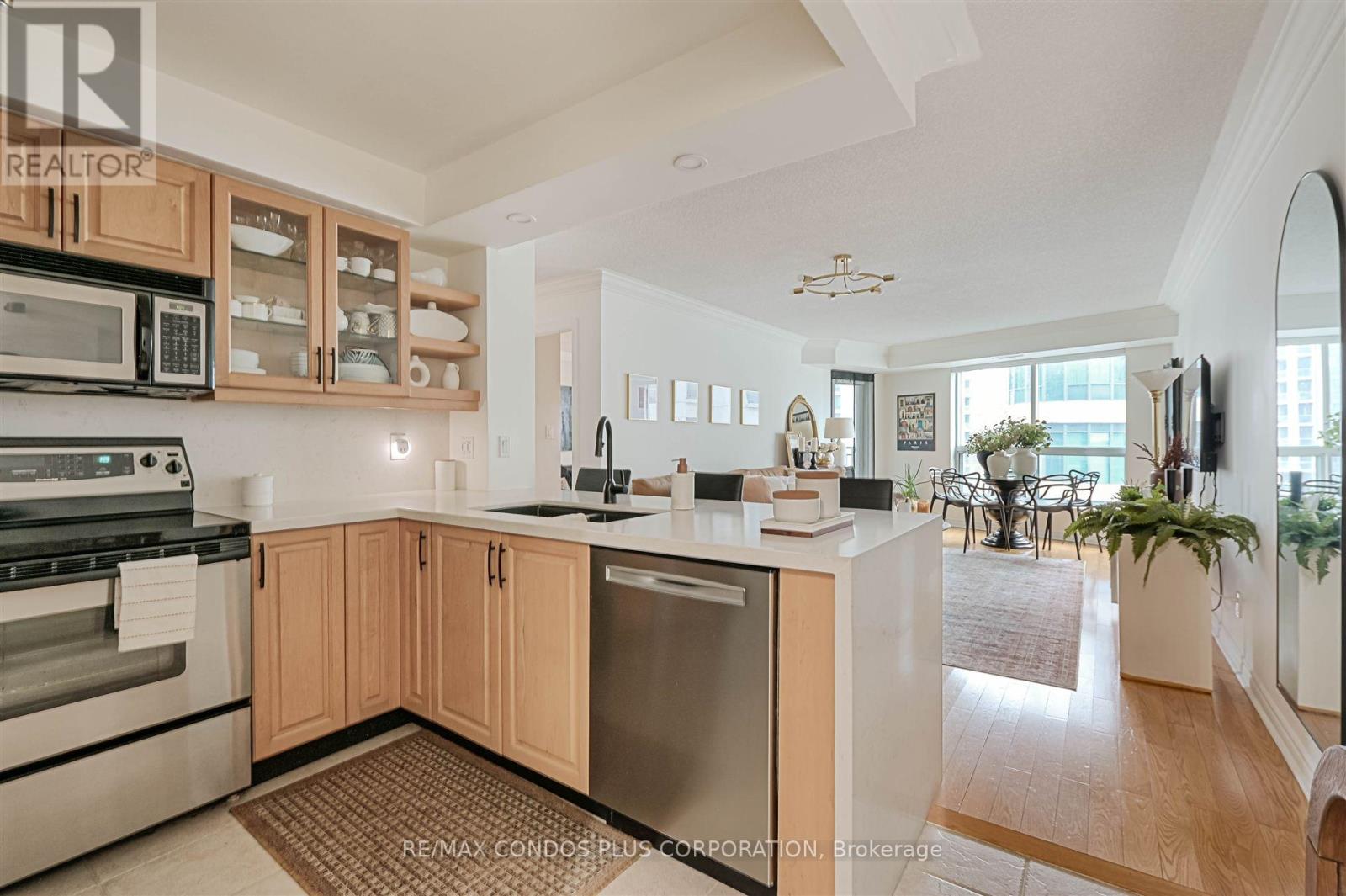 912 2111 Lake Shore Blvd W, Toronto, ON M8V 4B2