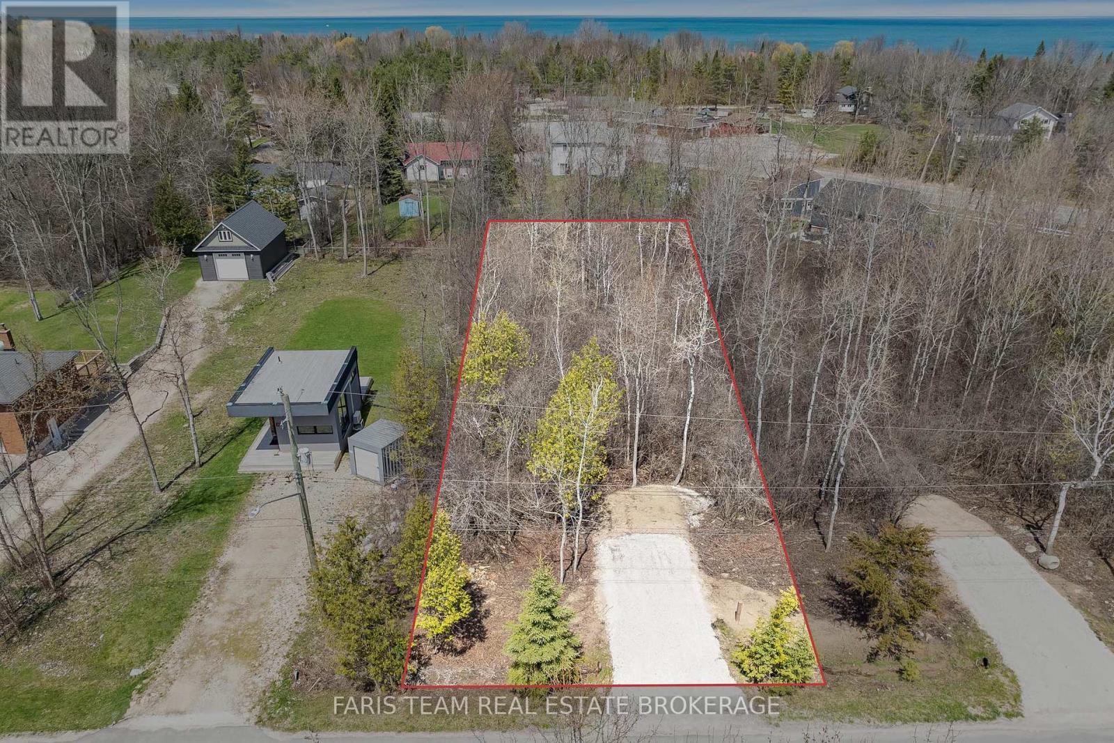 27 Braeside St, Collingwood, ON L9Y 0X2