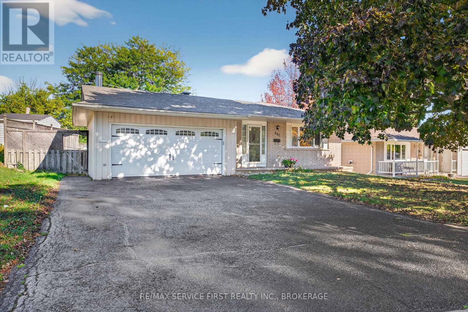 690 Fleet St, Kingston South Of Taylor-kidd Blvd, ON K7M 5A5