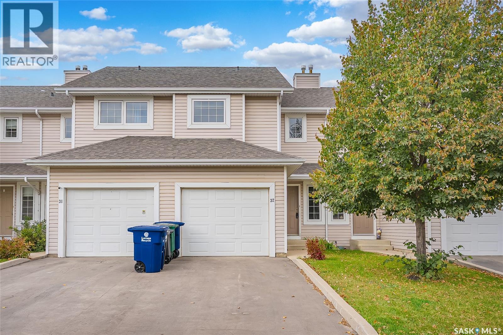 327 Berini Drive Unit 32, Saskatoon, SK S7N 4M7