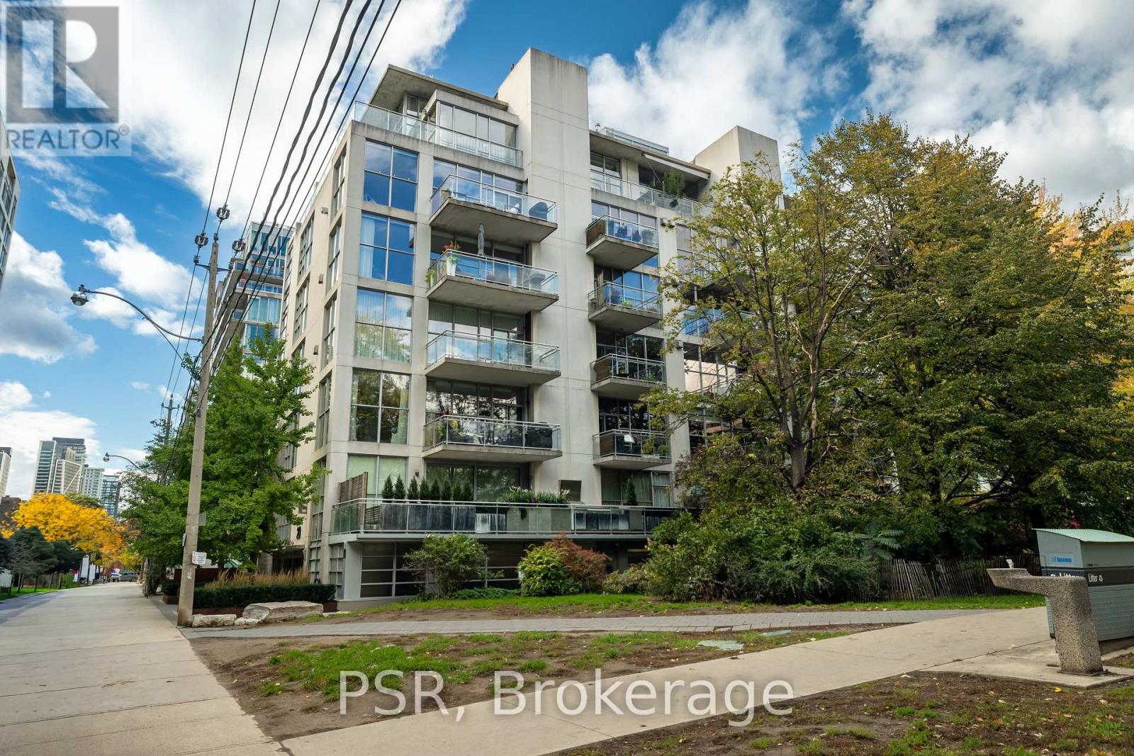 501 20 Niagara St, Toronto, ON M5V 3L8