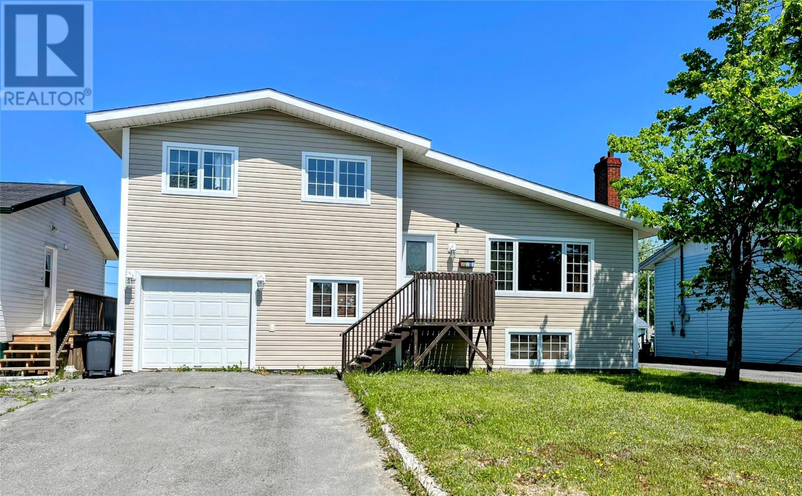 83 Byrd Ave, Gander, NL A1V 2A7