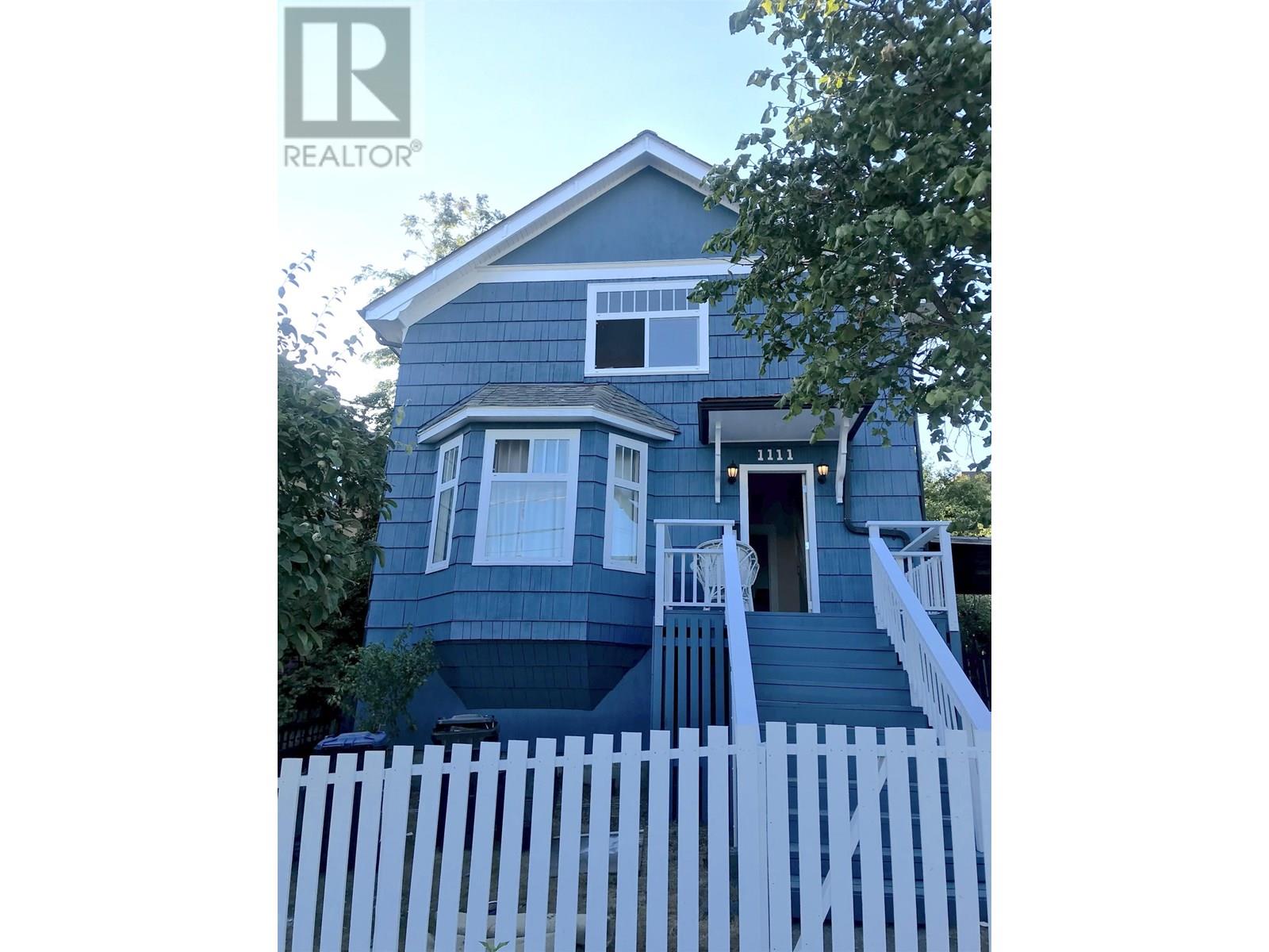 1111 Fifth Ave, New Westminster, BC V3M 1Y7