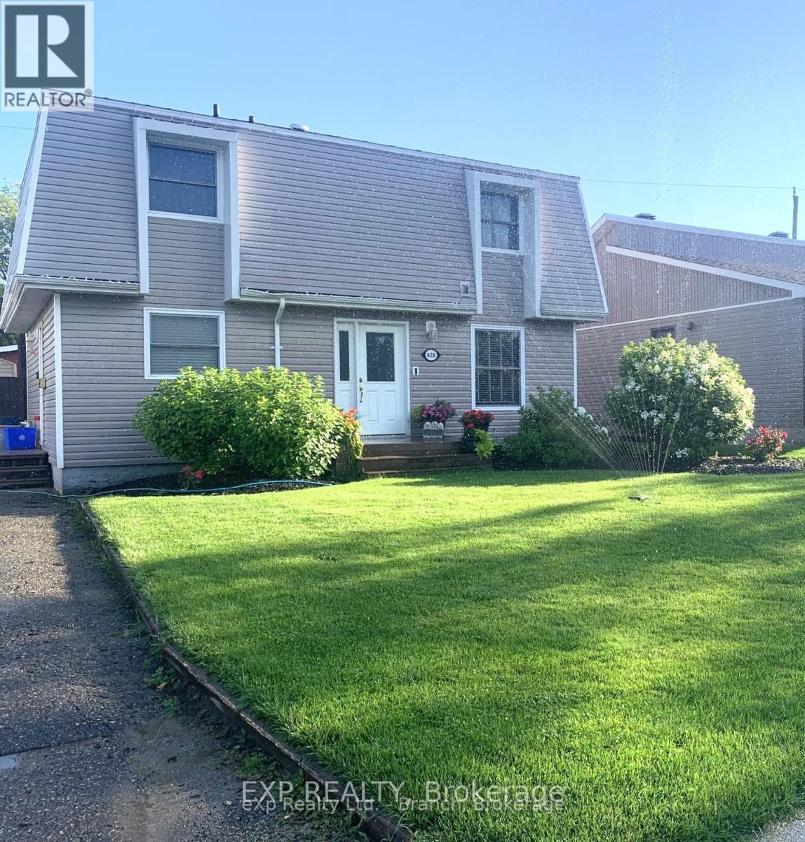 420 Westmount Blvd, Timmins, ON P4N 4P4