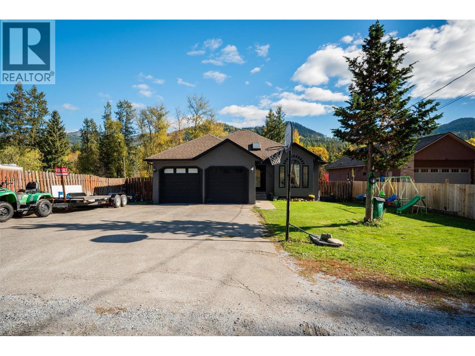 3 Highway Unit 1518 #b, Fruitvale, BC V0G 1L1