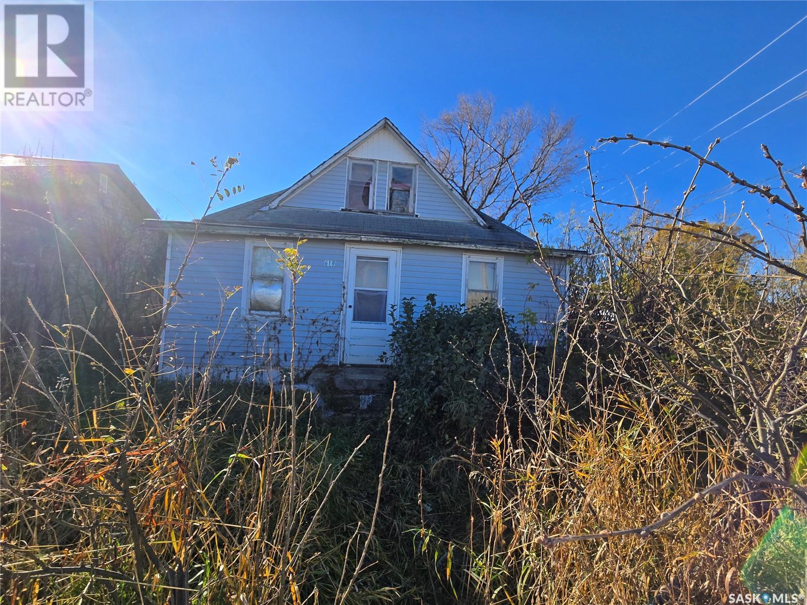 619 Railway St, Kipling, SK S0G 2S0