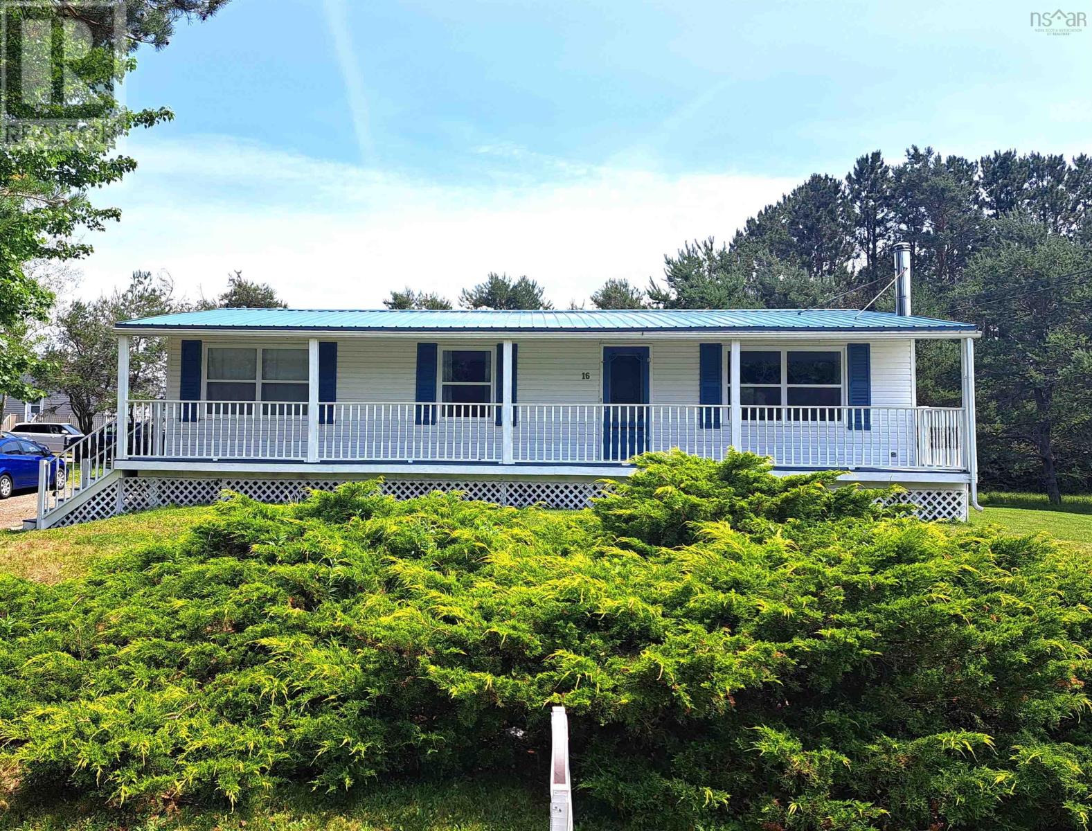 16 Kay Ct, Valley, NS B6L 3T3