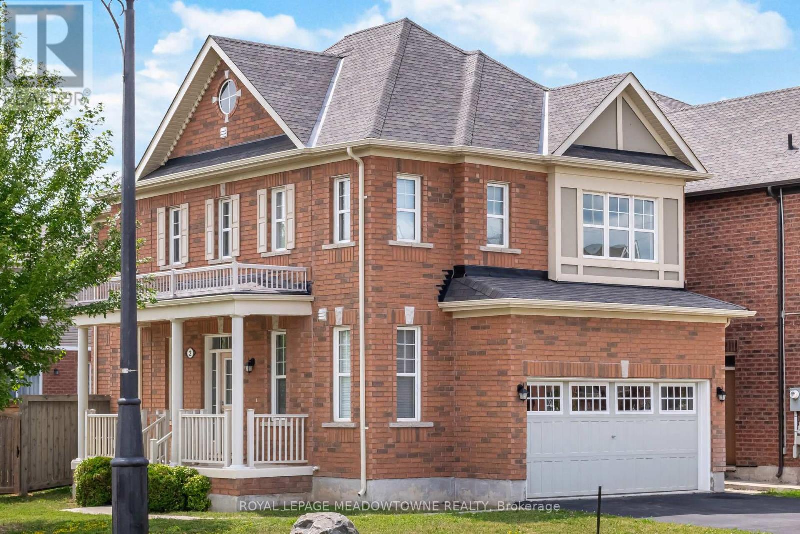 2 Lothbury Dr, Brampton, ON L7A 0B2