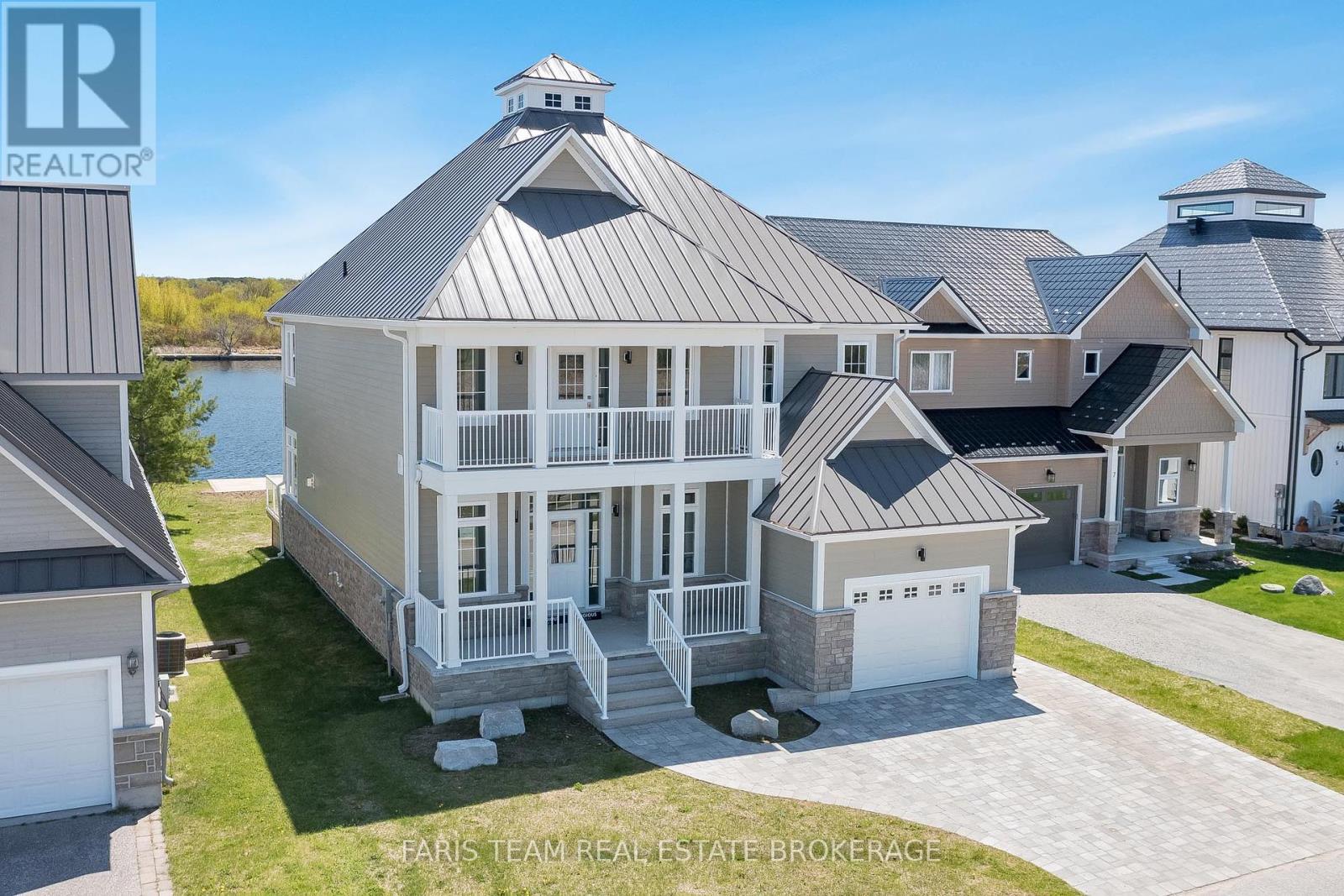 9 Dock Ln, Tay, ON L0K 1R0