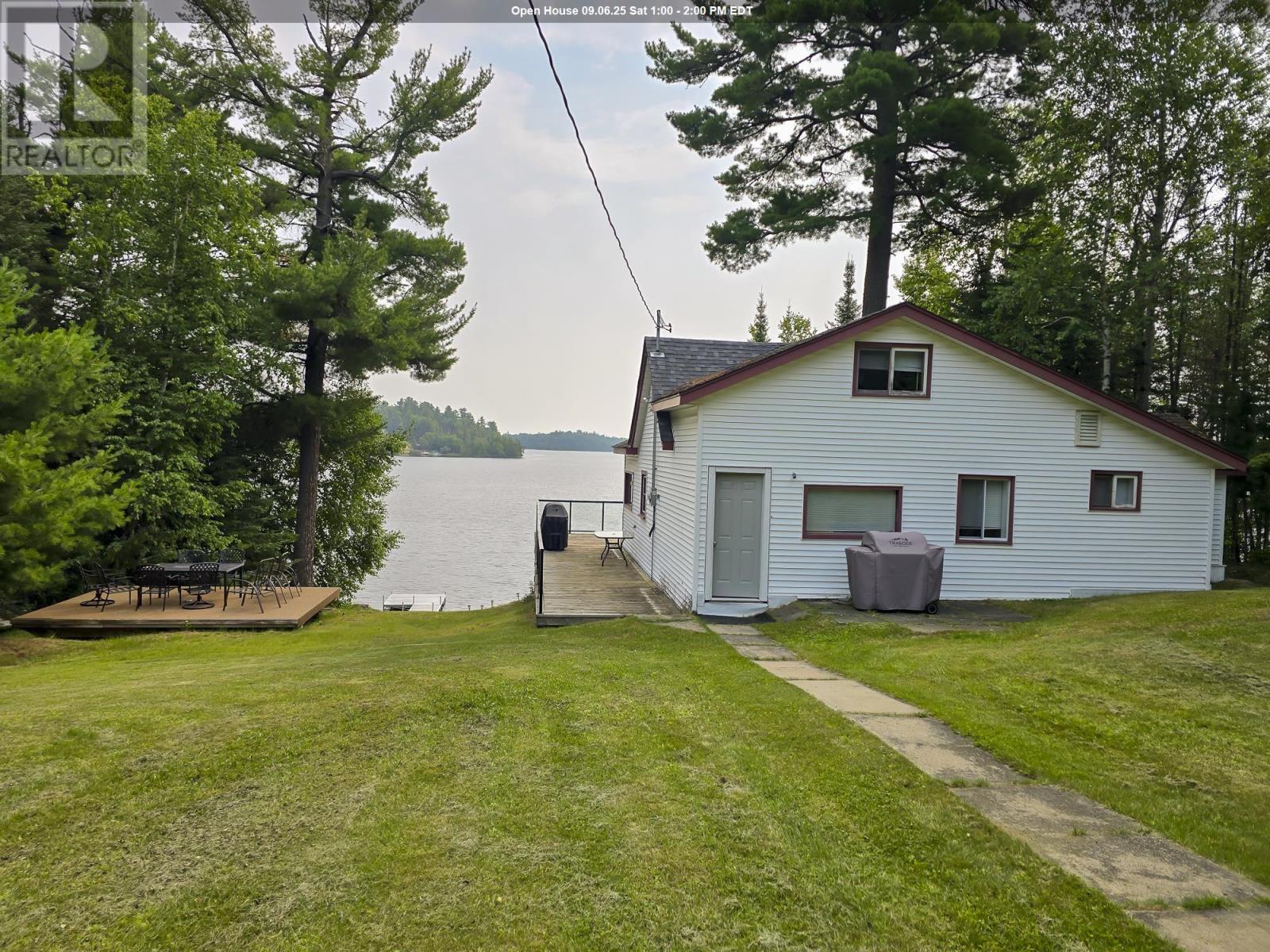 28 Forestry Bay Rd, Hagey, ON P0T 2T0