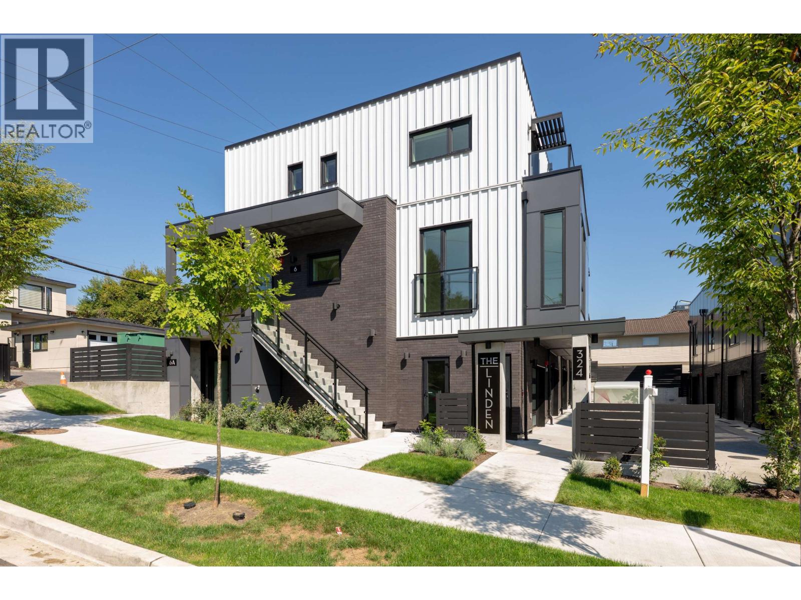 610 East 3rd Street, North Vancouver, BC V7L 1G7