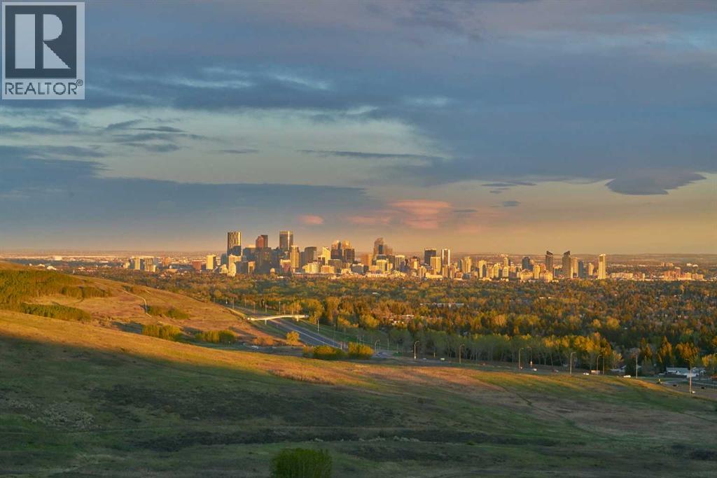 57 Edelweiss Pt NW, Calgary, AB T3A 4N5