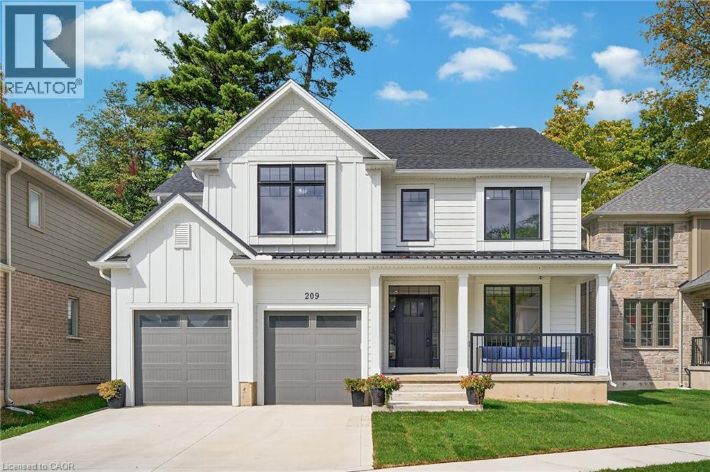 209 Jeffrey Pl, Kitchener, ON N2C 0C2