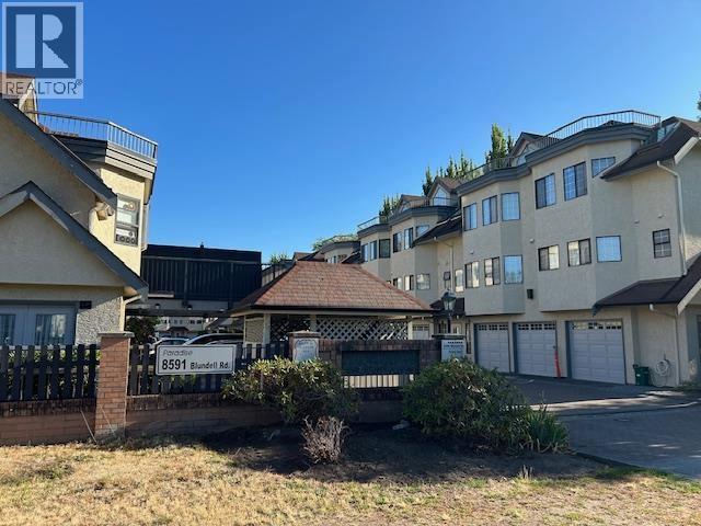 8591 Blundell Road Unit 5, Richmond, BC V6Y 1K2