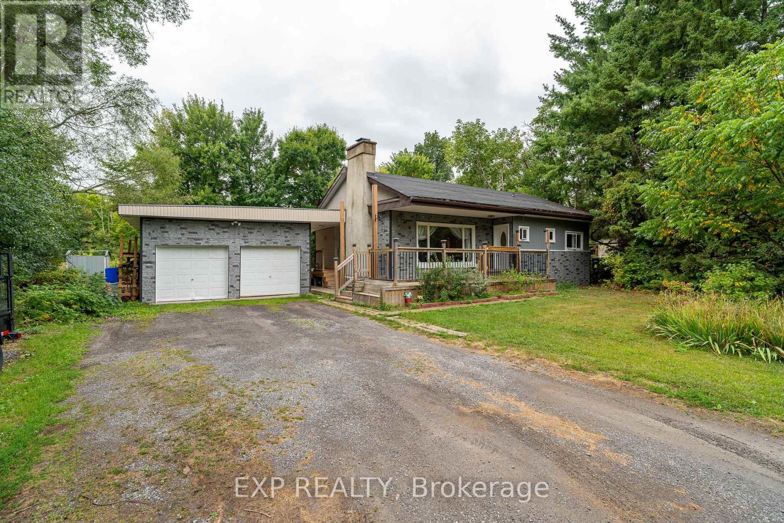 1807 Second Line Rd, Ottawa, ON K2K 1X7