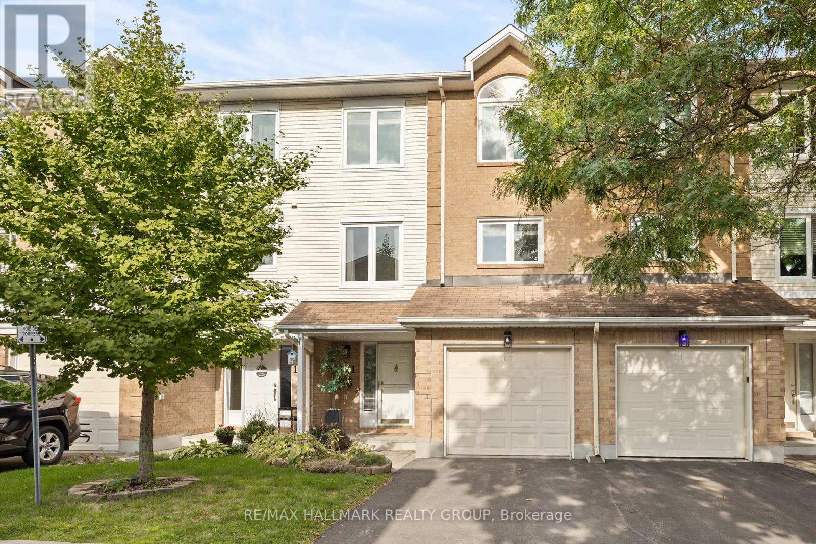 68 1951 Ashmont St, Ottawa, ON K1C 7B9