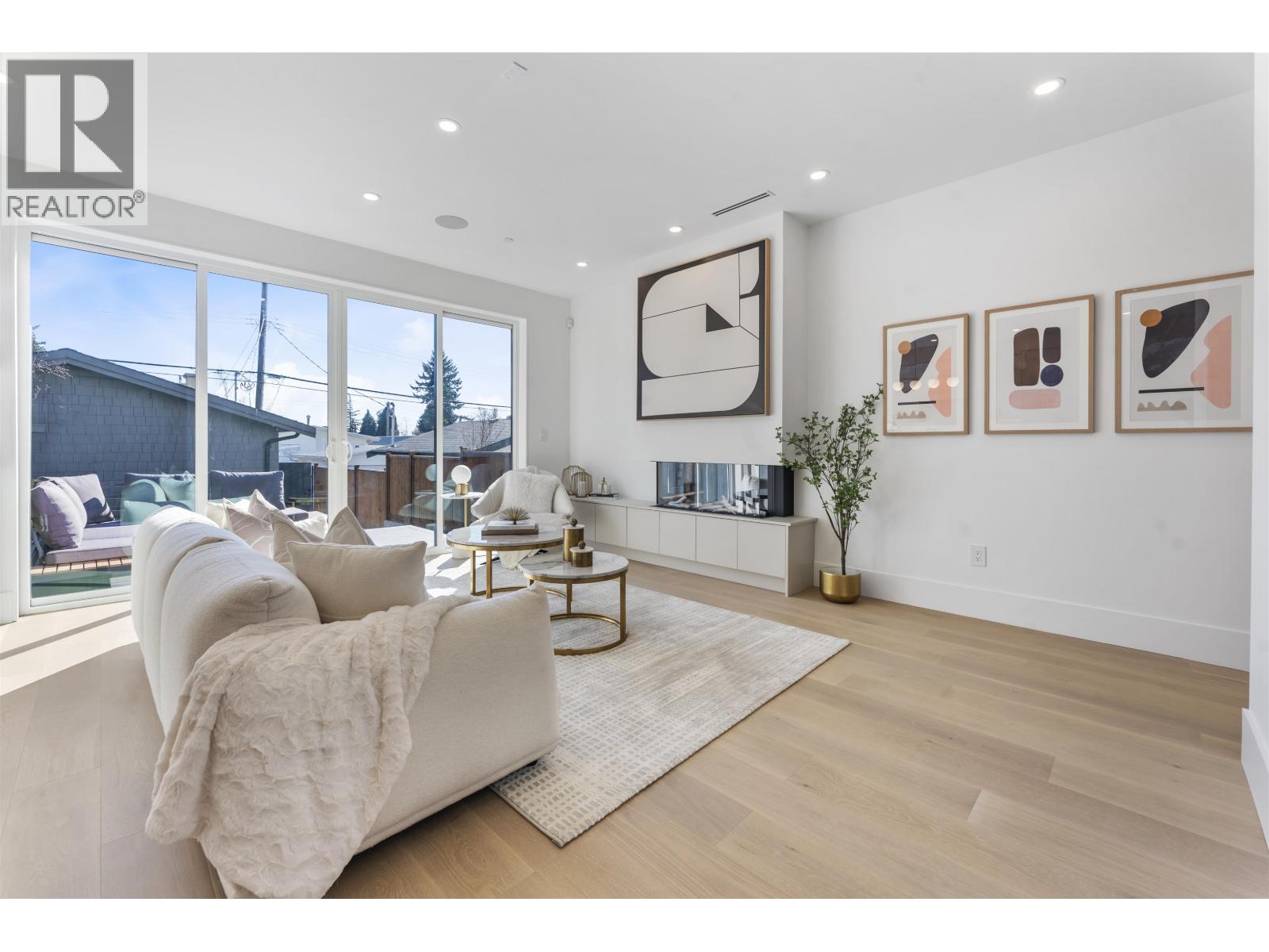 2138 W 48th Avenue Unit 2, Vancouver, BC V6M 2P5