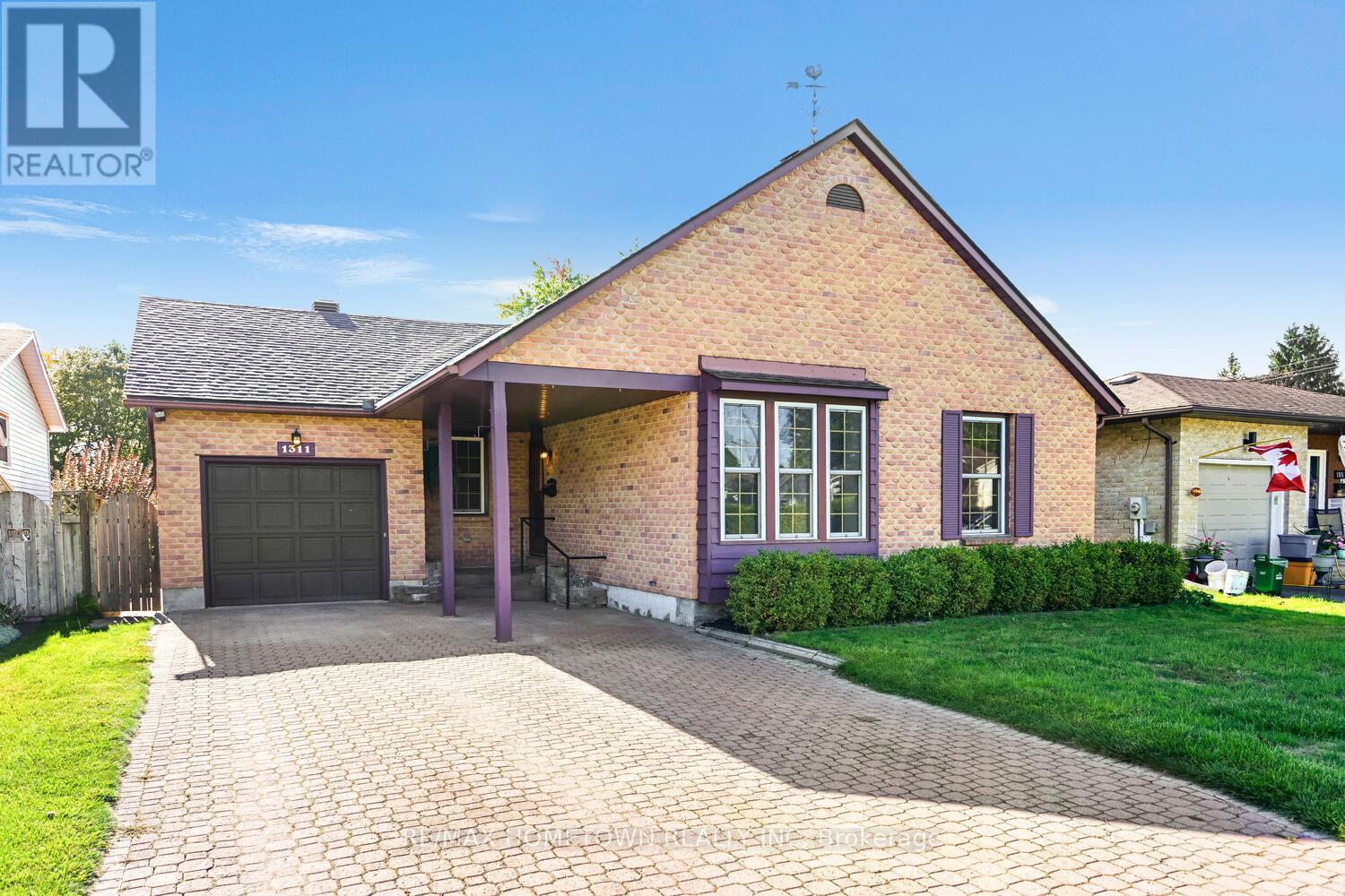 1311 Vista Dr, Brockville, ON K6V 6G2