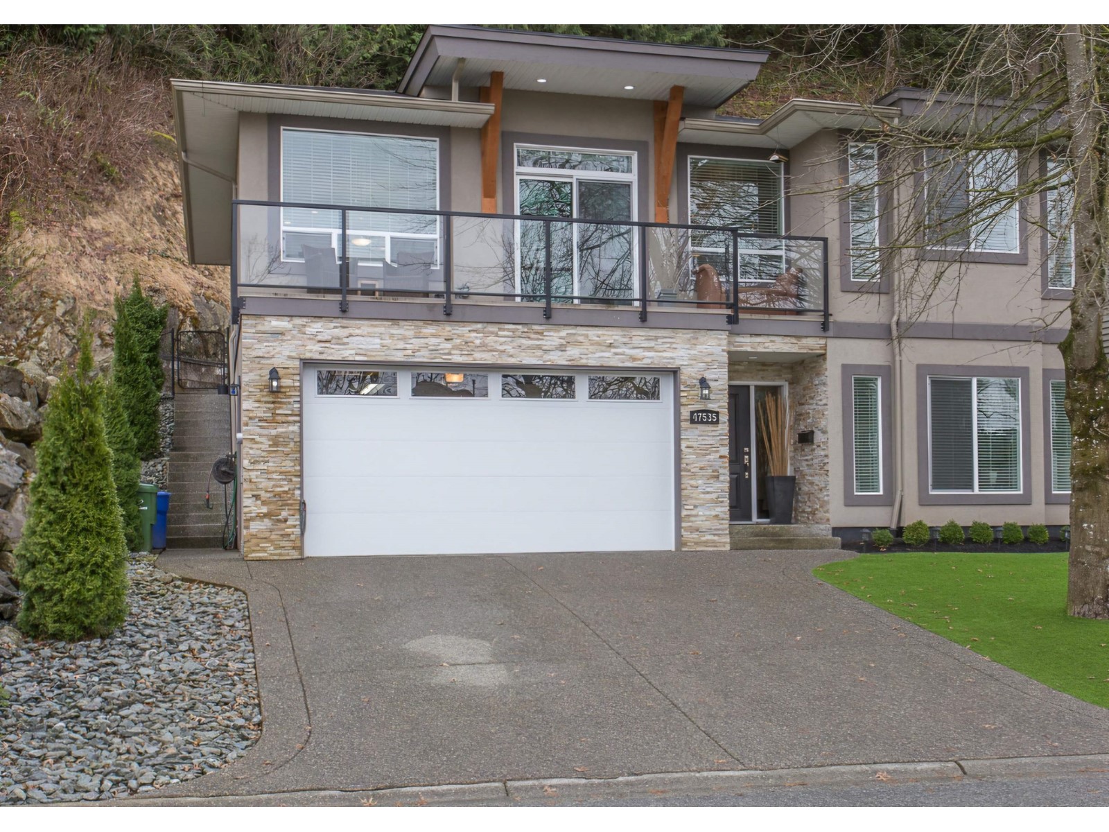 47535 Chartwell Drivelittle Mtn, Chilliwack, BC V2P 8B1