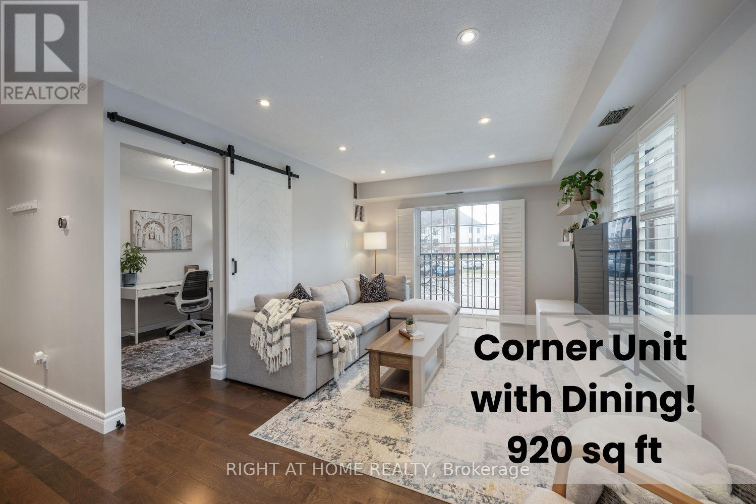 206 102 Aspen Springs Dr, Clarington, ON L1C 5N6