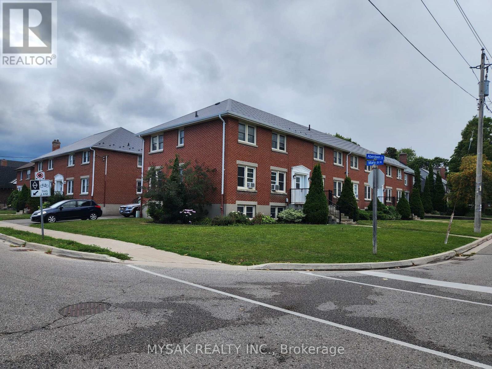 65 Aberdeen St, Oshawa, ON L1G 2E6