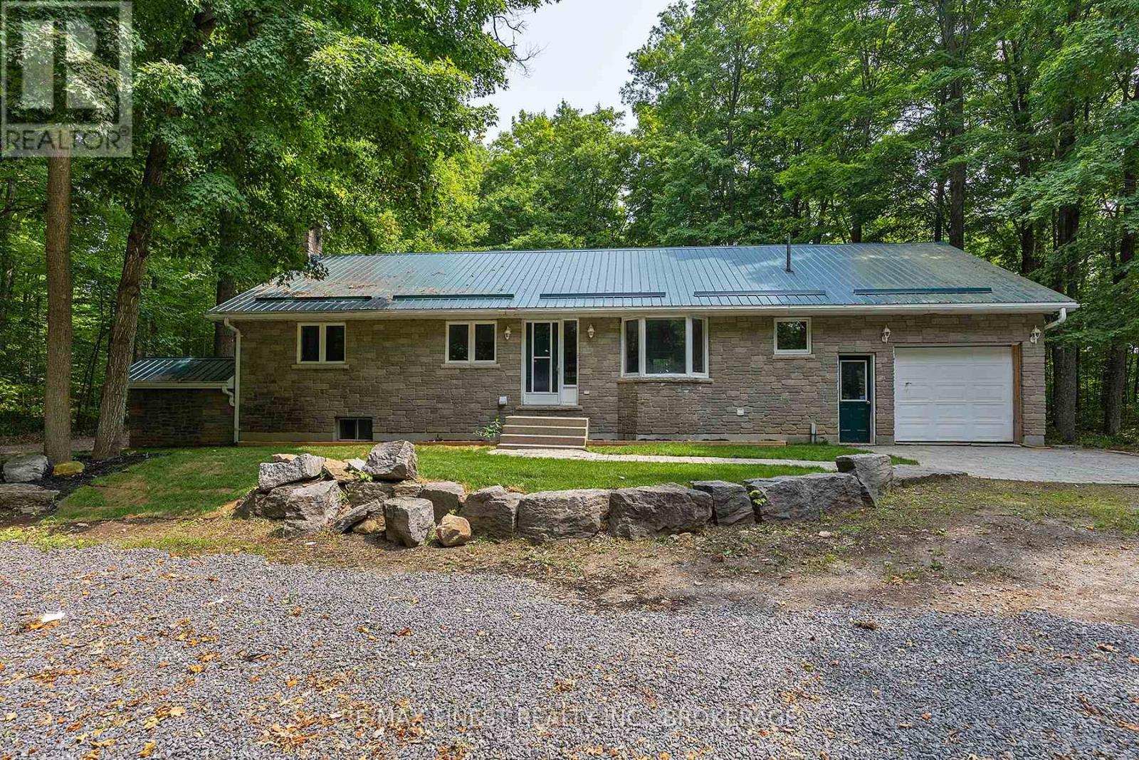 918 Fry Rd, Prince Edward County Sophiasburg Ward, ON K0K 2T0