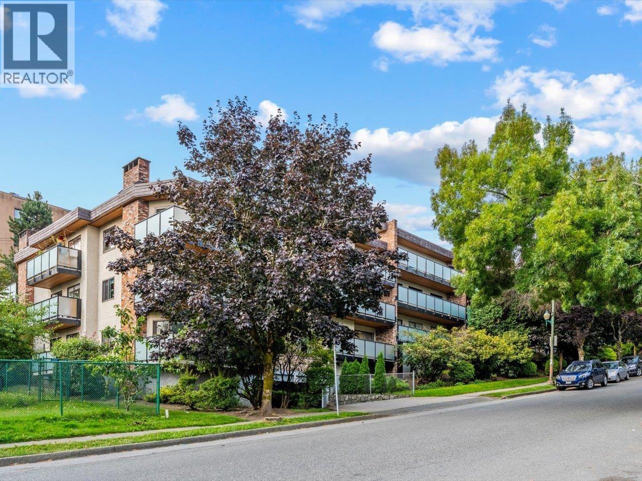 930 E 7 Avenue Unit 210, Vancouver, BC V5T 1P6