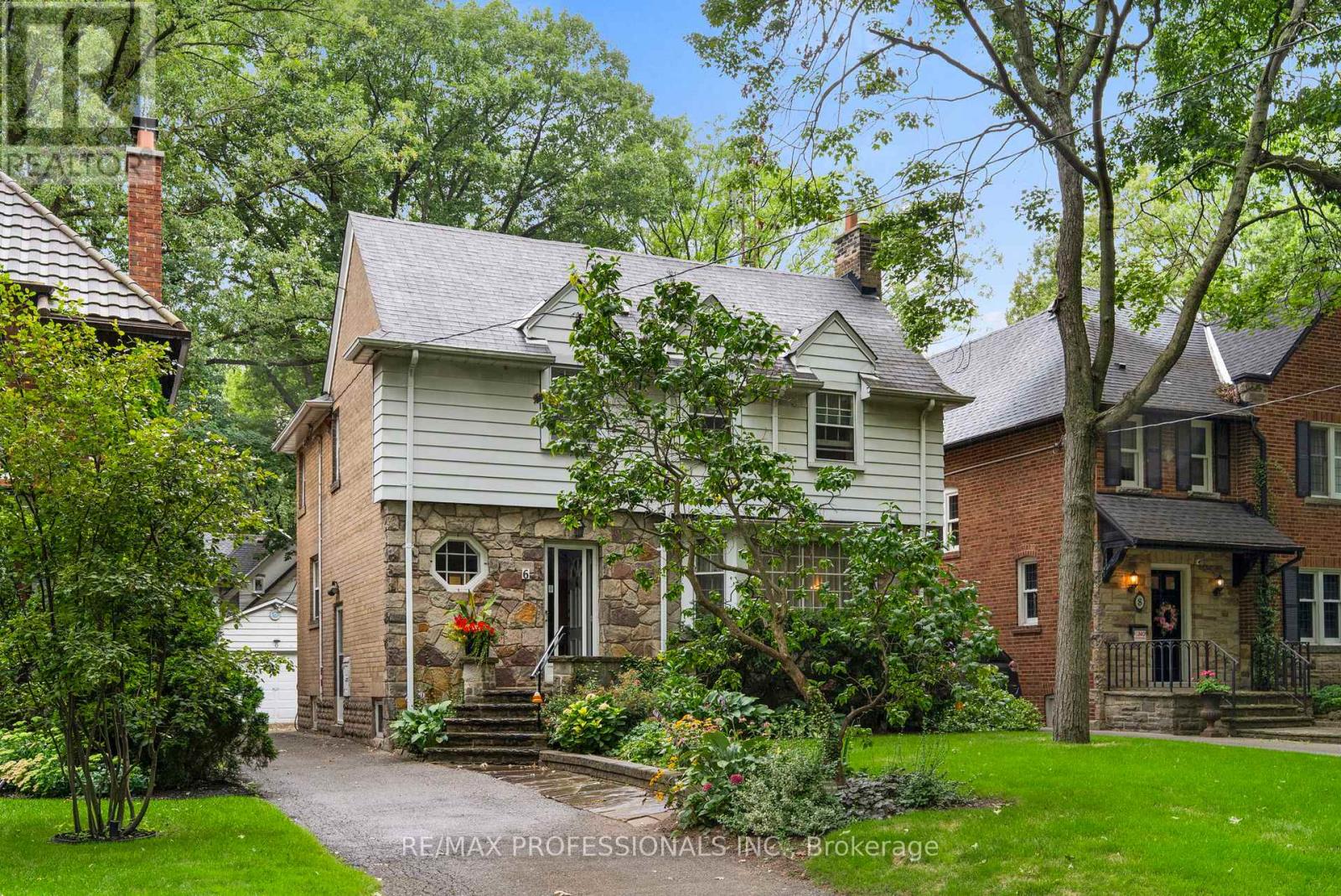 6 Princeton Rd, Toronto Kingsway South, ON M8X 2E2