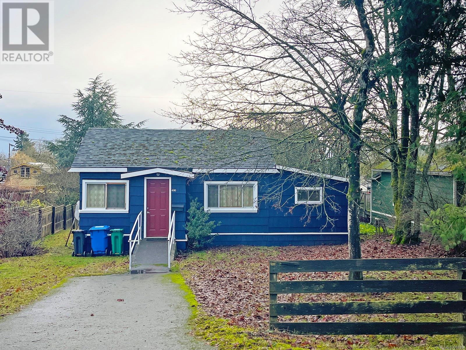 486 Wakesiah Ave, Nanaimo, BC V9R 3K9