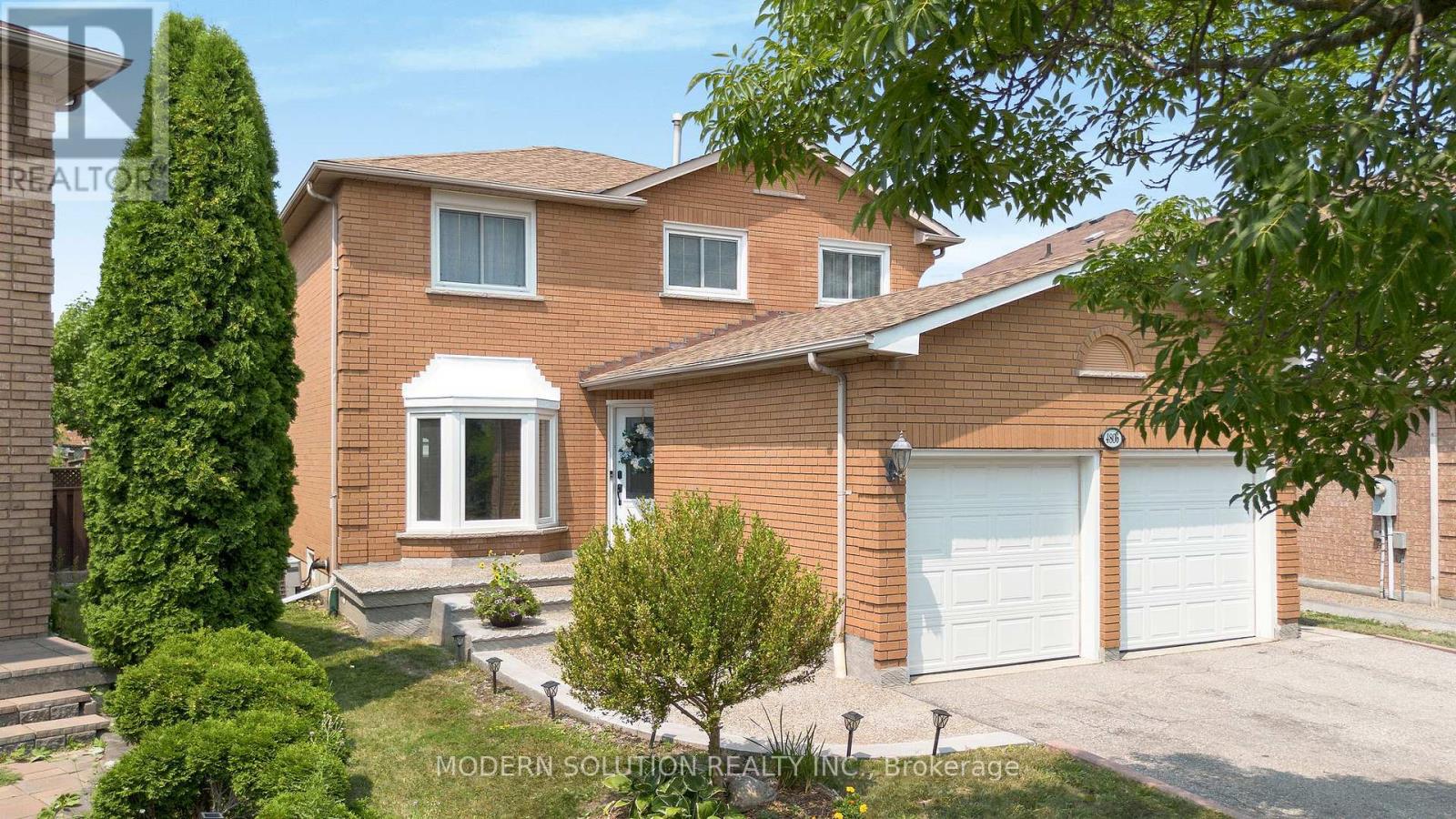 4806 Crystal Rose Dr S, Mississauga, ON L5V 1G9