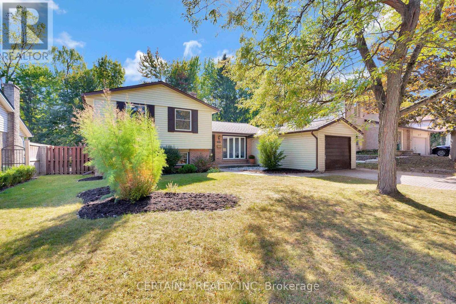 723 Barclay Rd, London, ON N6K 1K4