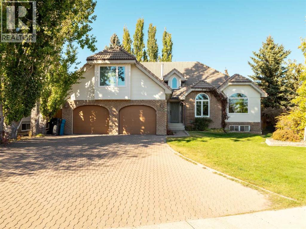 152 Coachwood Pt W, Lethbridge, AB T1K 6A5