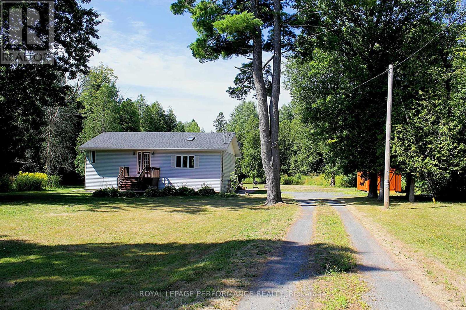 4692 Okeefe Rd, South Stormont, ON K0C 2A0
