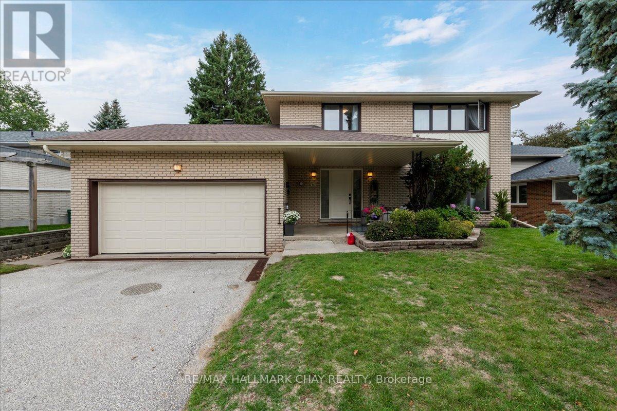 56 Marshall St, Barrie, ON L4N 3S7