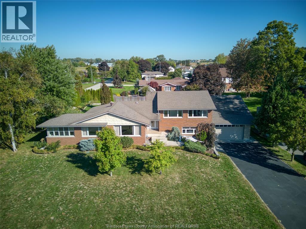 3 Beth, Leamington, ON N8H 3Z8