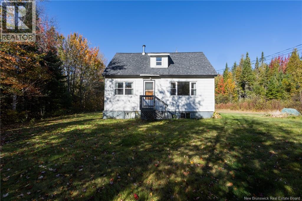 8 Lunn Ln, Hanwell, NB E3E 1Y4