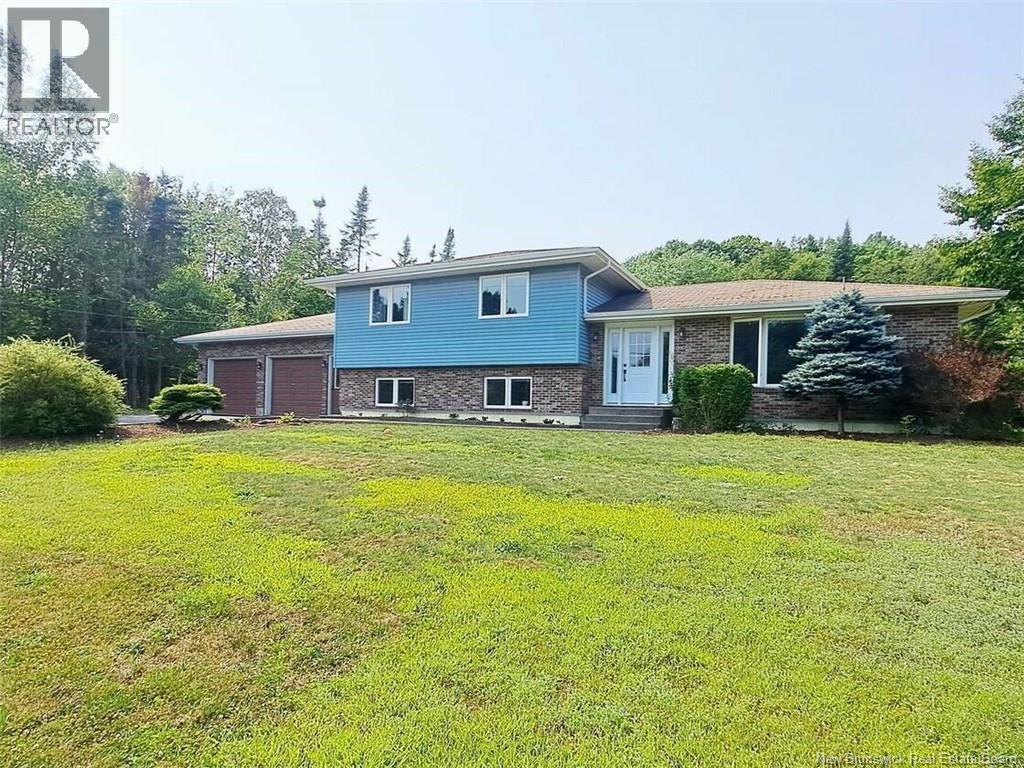 9 Cliff St, Quispamsis, NB E2G 1Y4