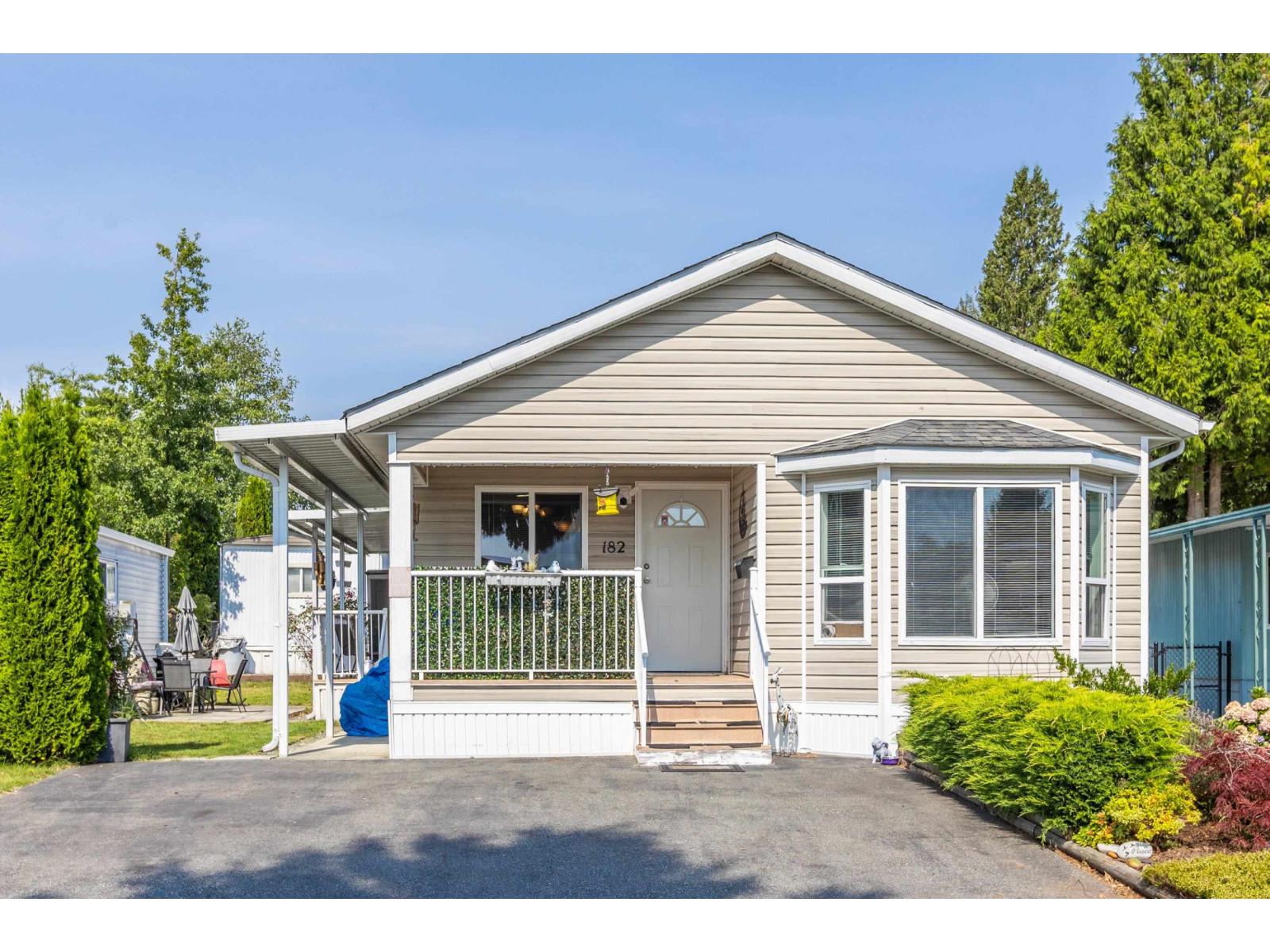 1840 160 Street Unit 182, Surrey, BC V4A 4X4