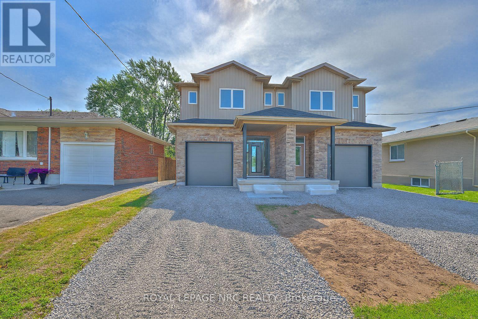 6668 Hawkins St, Niagara Falls, ON L2G 3B7
