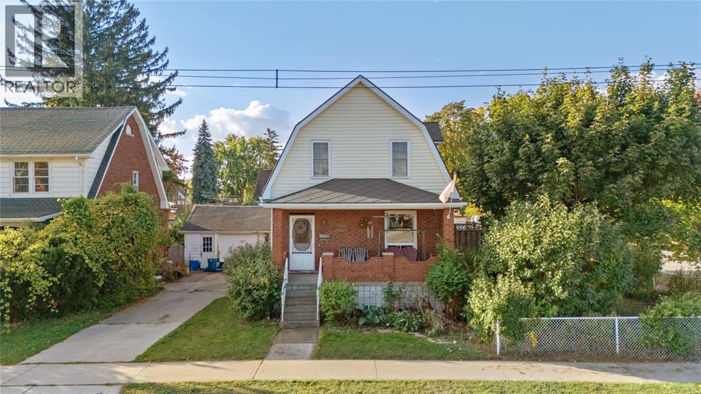 399 Talfourd St, Sarnia, ON N7T 1R4