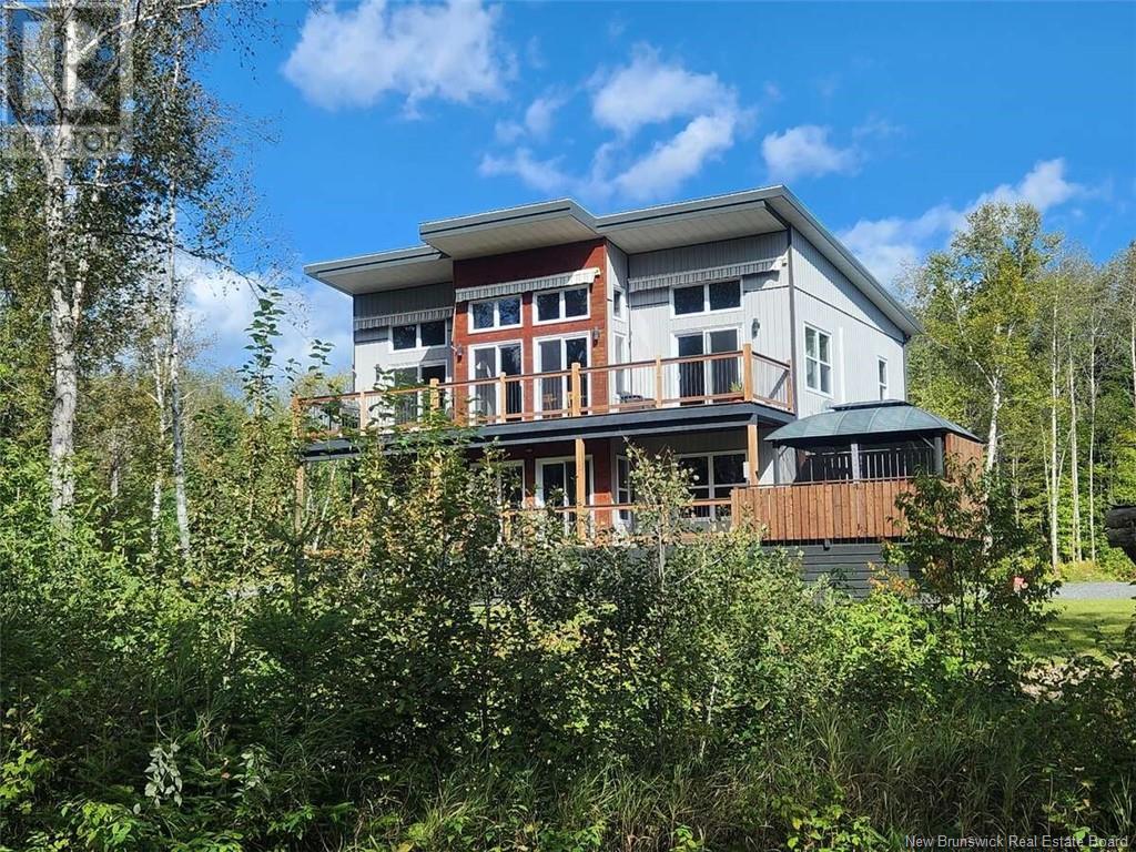 326 Chem De La Grande Riviere, Saint-lonard, NB E7E 2K5