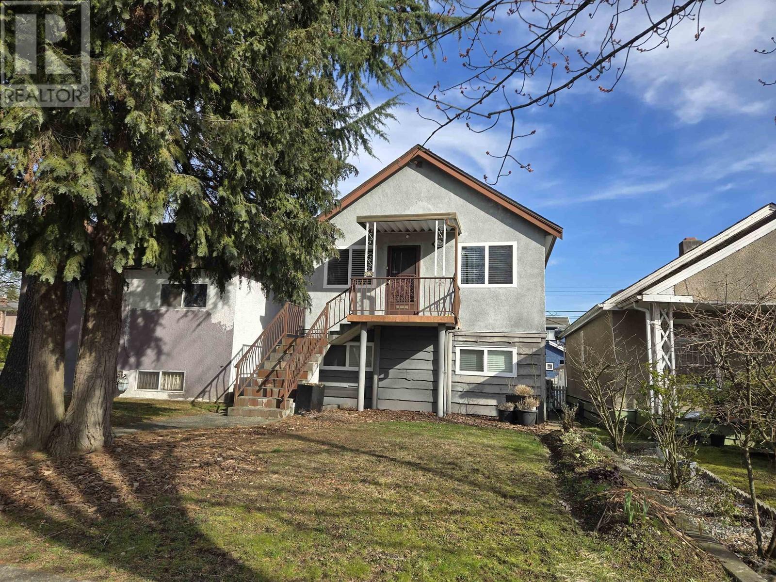 2120 Nanaimo St, Vancouver, BC V5N 5C7
