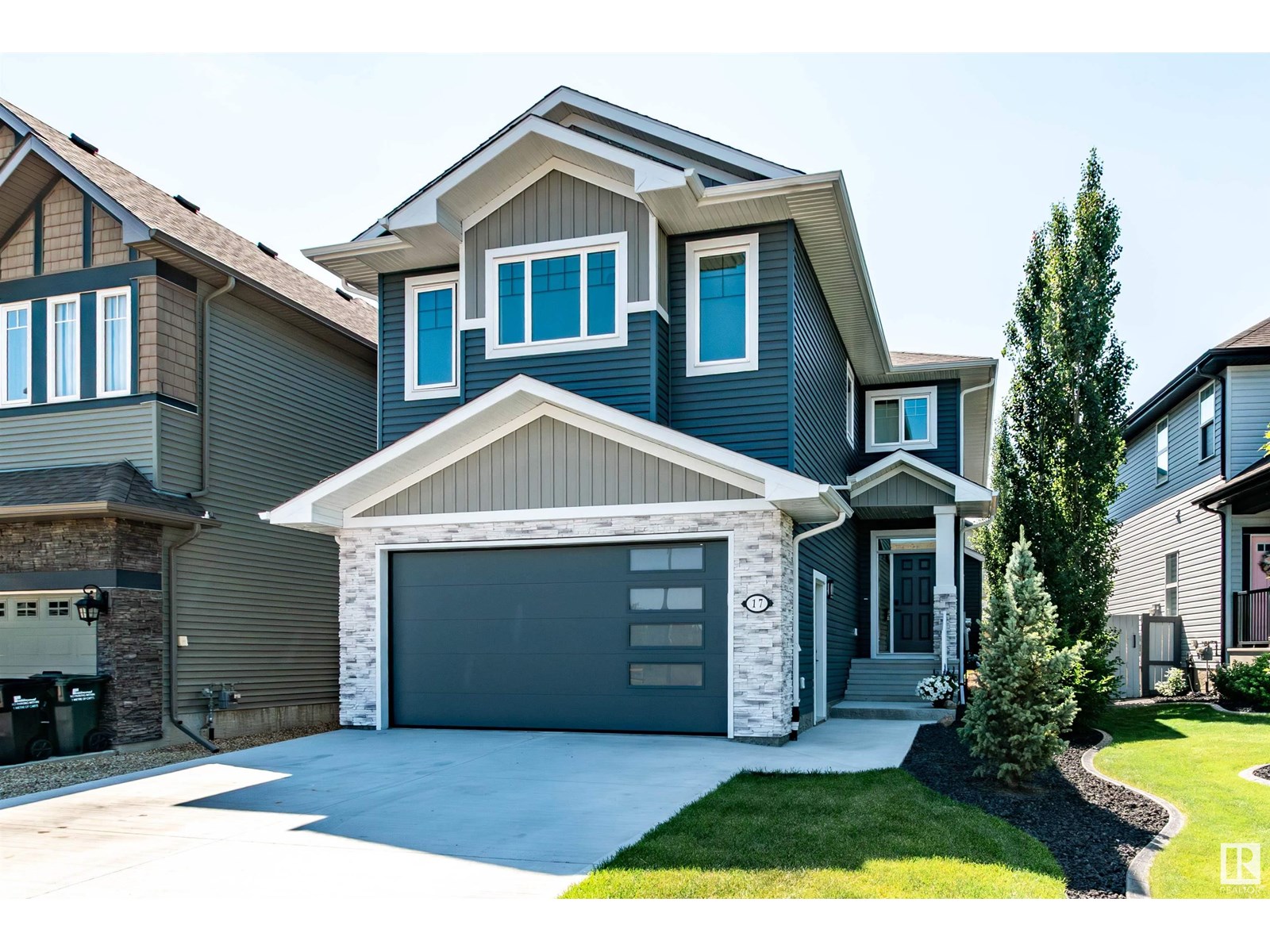 17 Sunbury Pl, Sherwood Park, AB T8H 0K3