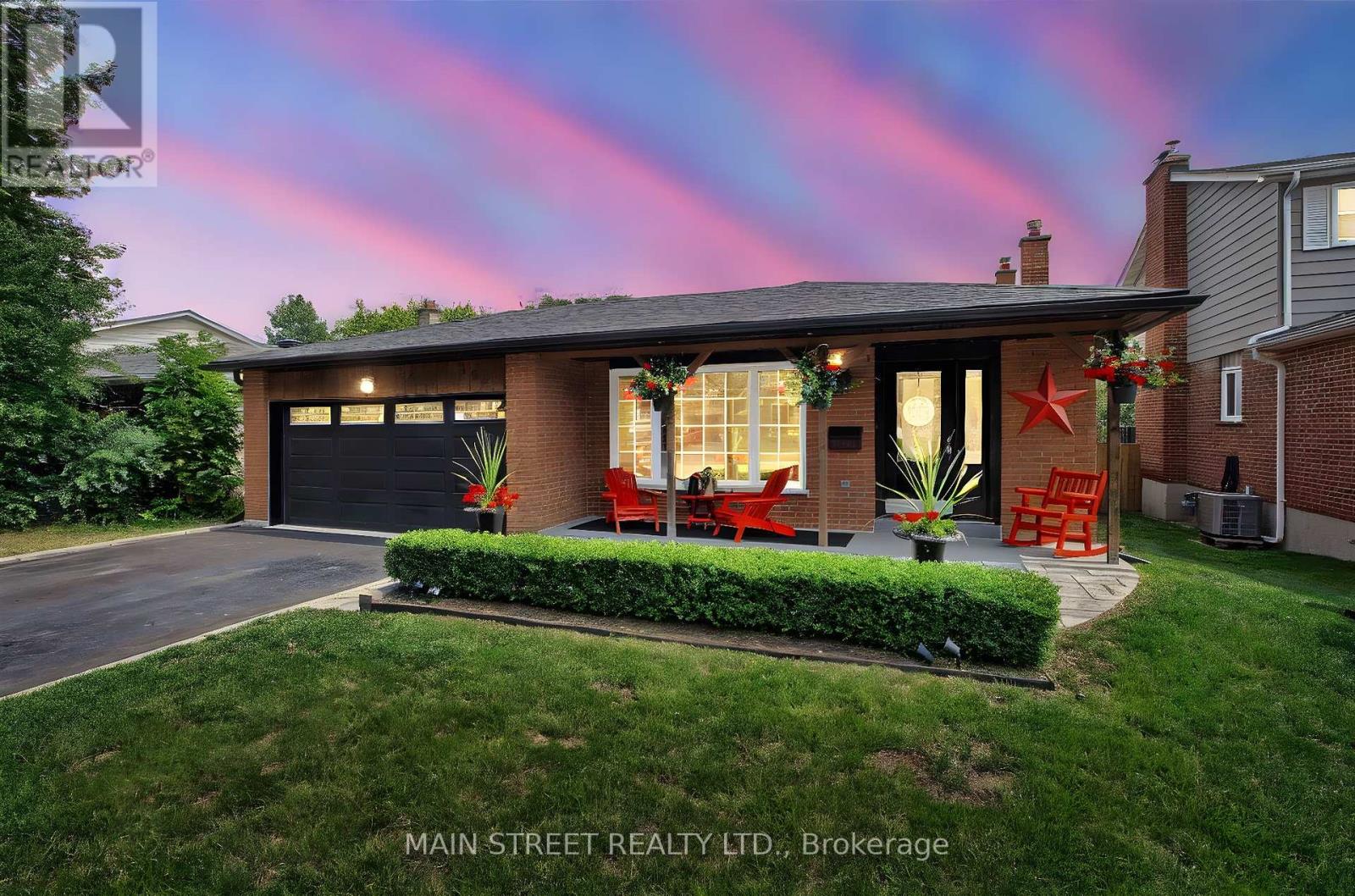 124 Lee Ave, Bradford West Gwillimbury, ON L3Z 1A9