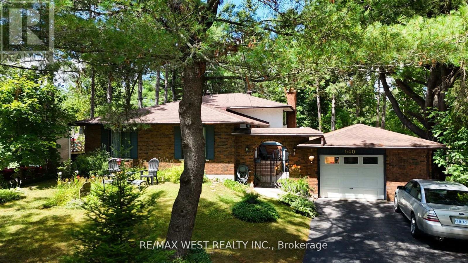 640 David St, Gravenhurst, ON P1P 1M2